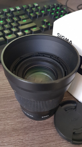 Lente Sigma 56mm F/1.4 Dc Dn Sony E-mount Apsc