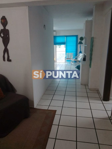 Imagen 2 de 23 de Venta De Apartamento 3 Dormitorios, 2 Baños, Balcon