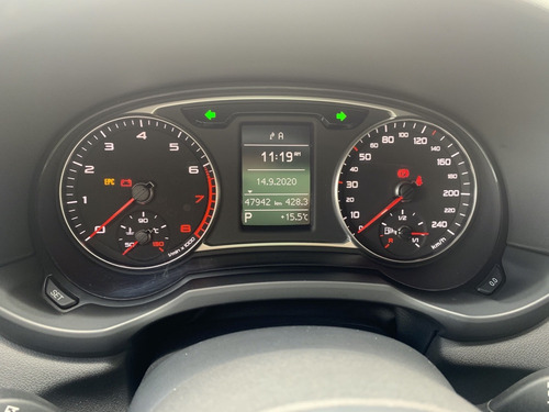 Audi A1 Motor 1.4 Turbo 2014 Plata/negro Coupé S-line