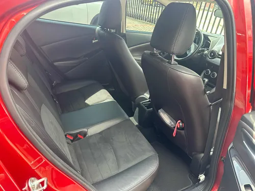Mazda 2 GRAND TOURING LX