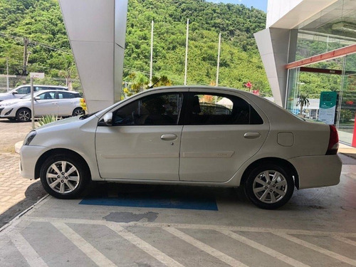 Toyota Etios Sd X Plus Mt