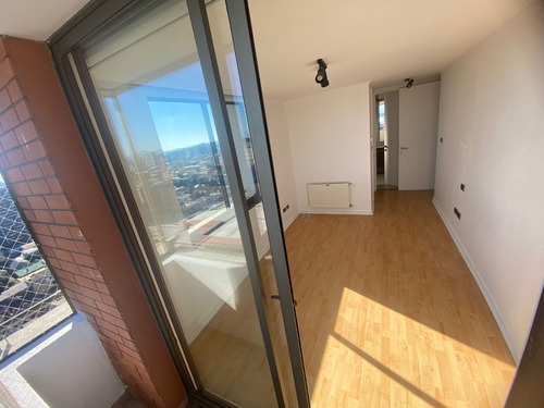 Arriendo Departamento 2d, 2b Y Cocina Cerrada