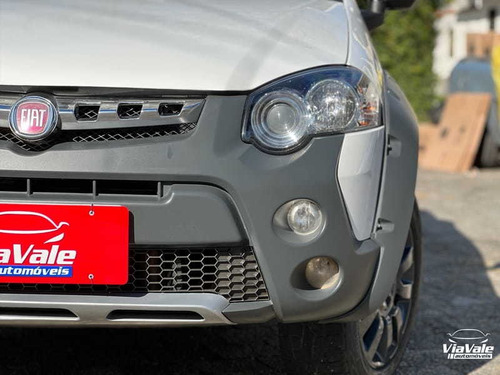 Imagem 3 de 12 de Fiat Strada Advent Flex