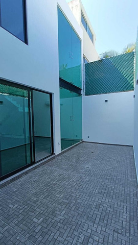 Casa Nueva En Venta En La Cima