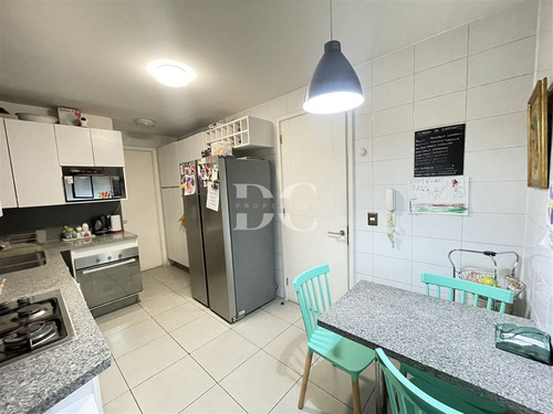 Casa En Venta De 3dorm Piscina Chamisero Chicureo Colina