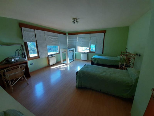 Amplia Casa 5 Dormitorios Zona Urbana Ideal Familiar/hostel Vista Panoramica Bariloche