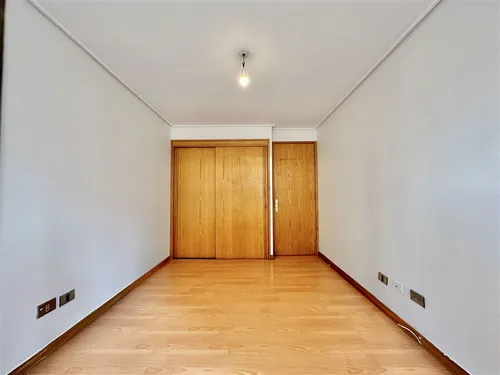 Departamento En Arriendo De 3 Dorm. En Las Condes