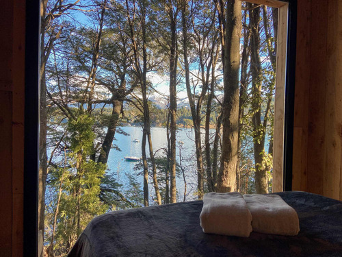 Alquiler Bariloche. Tiny House Sobre Lago Nahuel Huapi