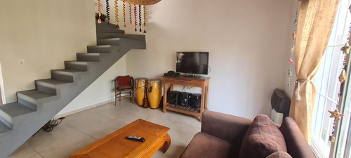 Ph Al Frente De 3 Ambientes Con Jardín, Cochera Y Posibilidad De 4º Dormitorio- En Venta