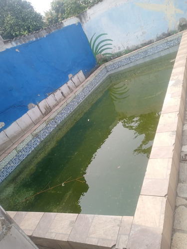 Área Com Piscina, 2 Casas, 6 Kitnet, 1 Loja !