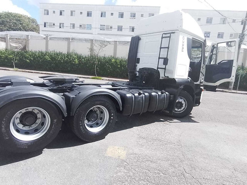 Imagem 13 de 15 de Stralis 380 6x2