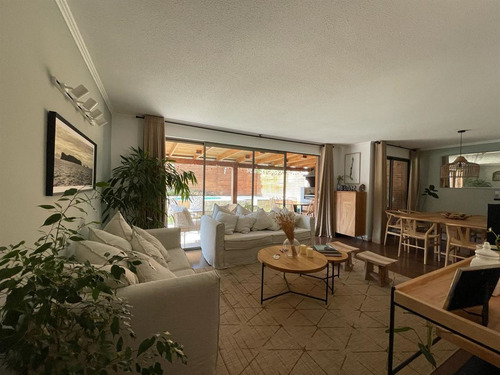 Casa En Arriendo En Lo Barnechea
