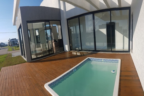 Imagem 18 de 29 de Casa À Venda Em Capão Da Canoa - Ca01059 - 67779879