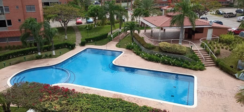 Imagen 1 de 16 de Tza De San Pedro 2 Donde Esta La Piscina 04143184932