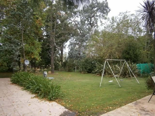 Venta - Casa Quinta Llamada La Deseada De 4 Ambientes