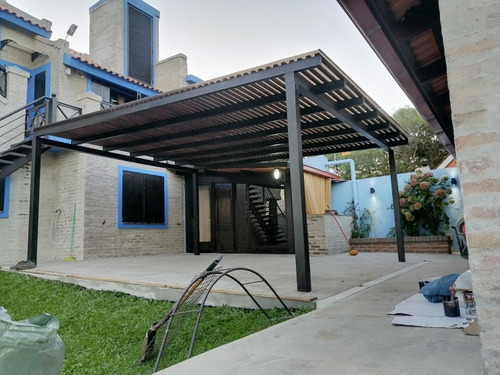 Imagen 4 de 5 de Pergolas Y Techos, En Madera Y En Hierro