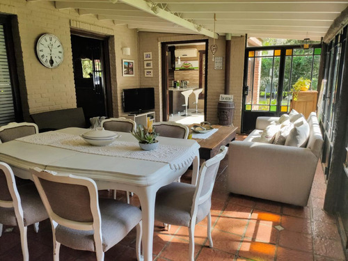 Hermosa Casa - Los Naranjos - Ingeniero Maschwitz - Escobar