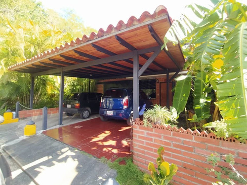 Hermoso Townhouse En Venta. Nueva Casarapa