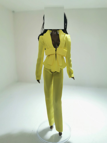 Vestuario Barbie Model Muse Confeccionado. Traje Diseñador (Usado)