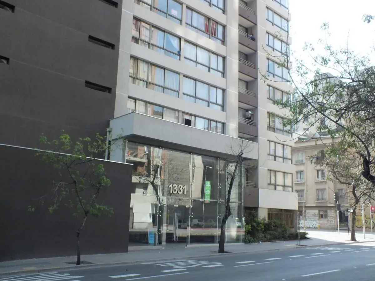 Imagen 1 de 17 de 2d/2b Piso 27 Con Vista Despejada | Metro Moneda