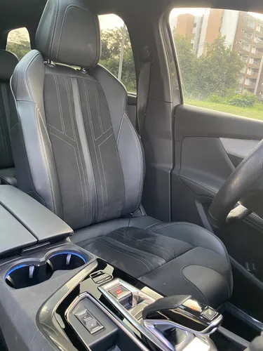 Peugeot 5008,elegante, Espaciosa, 7 Puestos,techo Panorámico
