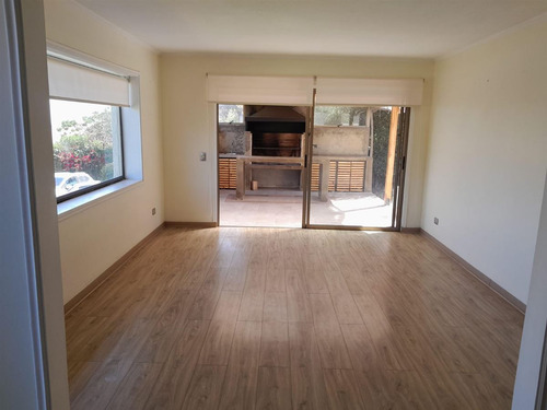 Casa En Arriendo De 4 Dorm. En Quintero