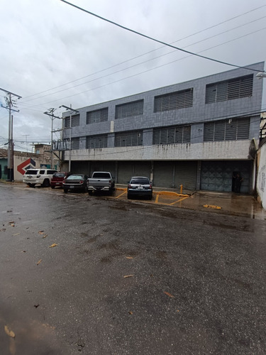Edificio Galpón Industrial En Venta En La Candelaria Valencia Mj