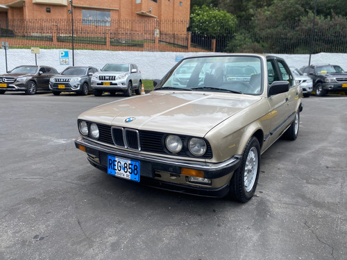 320 Automático, Placas Antiguo