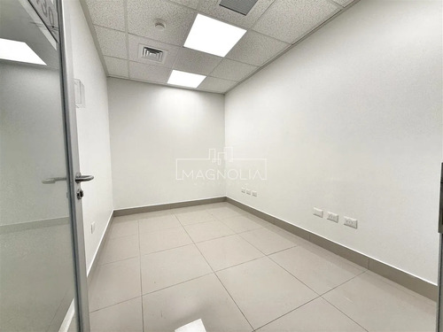 Arriendo De 9 Oficinas En Aeropuerto Amb De Santiago.