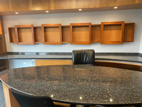 Imagen 15 de 17 de Sky Group Focus Alquila/vende Oficina, Urb. San Jose De Tarbes, Valencia, Carabobo, Foof-122