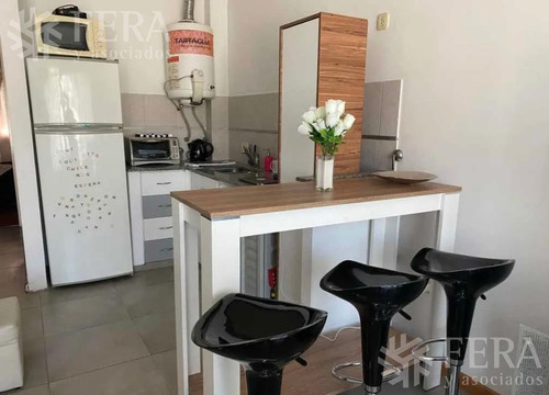 Imagen 1 de 12 de Venta De Departamento 2 Ambientes En La Plata (27141)