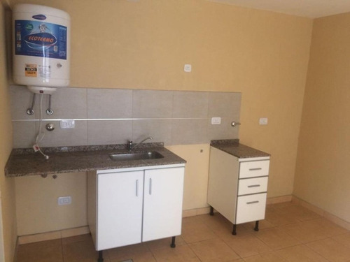 Imagen 2 de 6 de Departamento De 2 Ambientes En Venta - Moron Sur