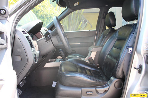 Ford Escape 3.0 XLT At 4X4