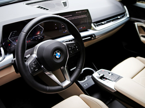 BMW X1 2.0 16V TURBO GASOLINA SDRIVE20I X-LINE STEPTRONIC