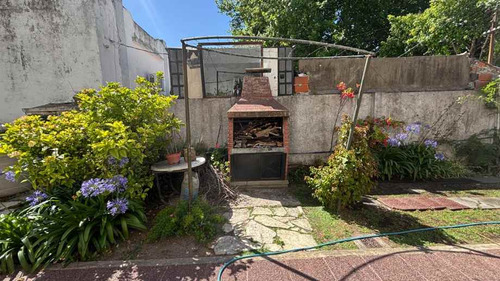 Casa En Venta En Remedios De Escalada Oeste