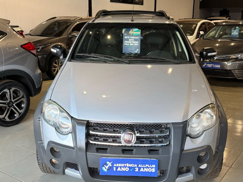 Fiat Strada Adventure 1.8 16V (Cabine Dupla)
