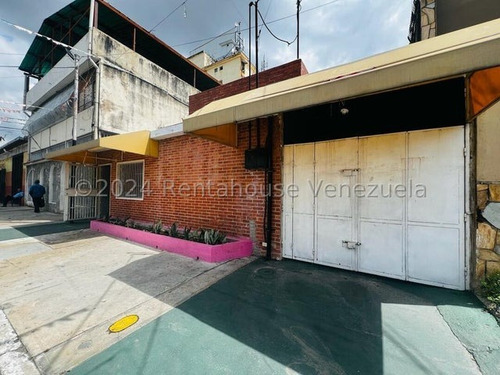 Casa Comercial En Venta La Barraca Maracay 24-19091 Dc