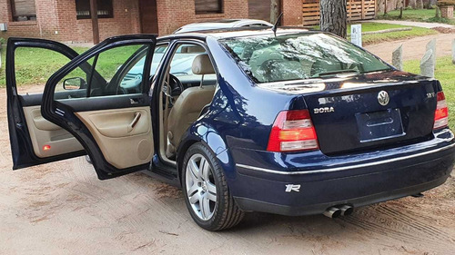 Imagen 8 de 11 de Volkswagen Bora 1.8 T Highline Cu 2005