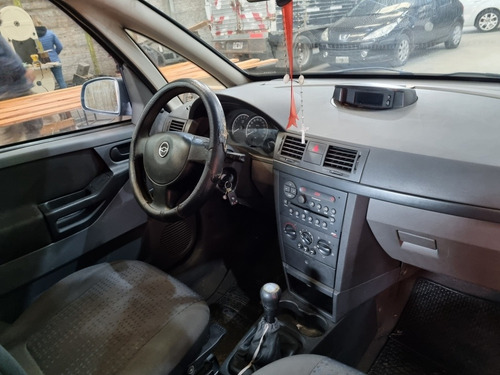 Imagen 7 de 15 de Chevrolet Meriva 1.8 Gl 2007