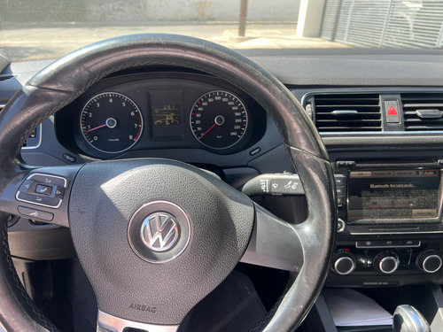 Volkswagen Jetta 2.5 Sport L5 Qc Nav B A C B E At