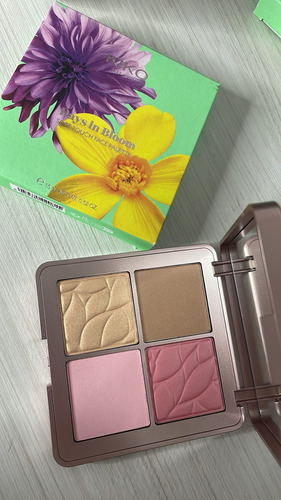 Kiko Milano Quarteto Blush Days In Bloom Soft Touch Orig Eua Tom Da Maquiagem Imagem