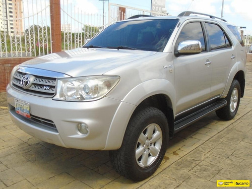 Toyota Fortuner 4x4 - Automática