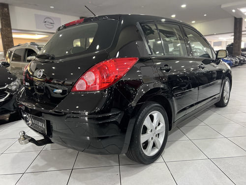Nissan Tiida 1.8 S 16V FLEX 4P MANUAL