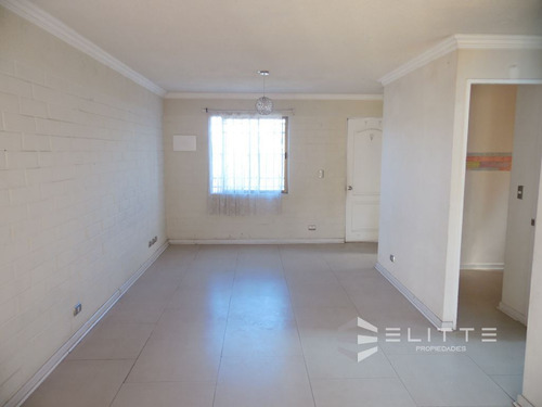 Casa En Arriendo De 4 Dormitorios 3 Baños En Talagante