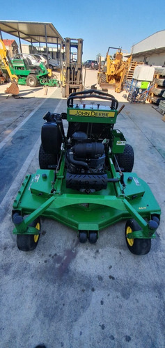 Corta Pasto Profesional John Deere Giro Cero
