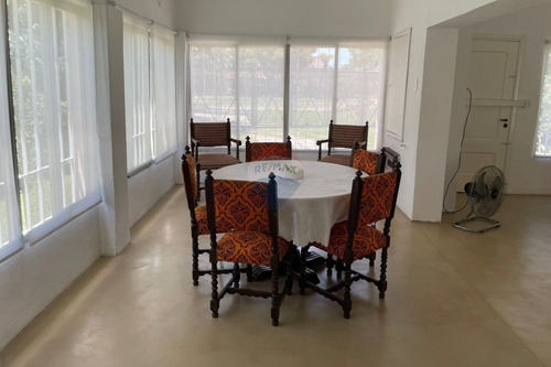 Casa En Venta Sobre Lote De 3000 M2 En Sourigues