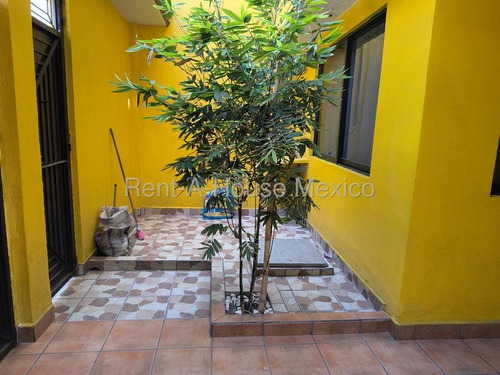 Casa En Renta En Villas De Guadalupe Xalostoc, Ecatepec De Morelos Jl 25-2937.