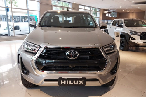 Toyota Hilux 2.8 Cd Srv 177cv 4x4 At