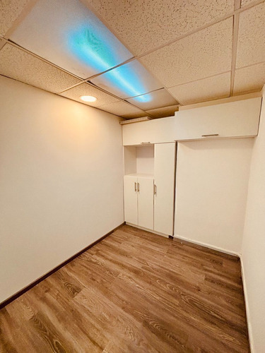 Renta De Oficinas En Col. Bosques De Las Lomas, Miguel Hidalgo