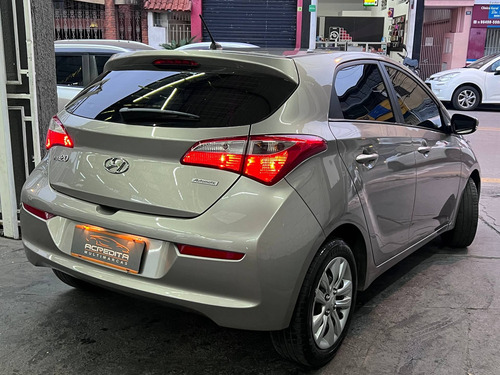 Imagem 4 de 15 de Hyundai Hb20 1.6 Comfort Plus 16v Flex 4p Automático